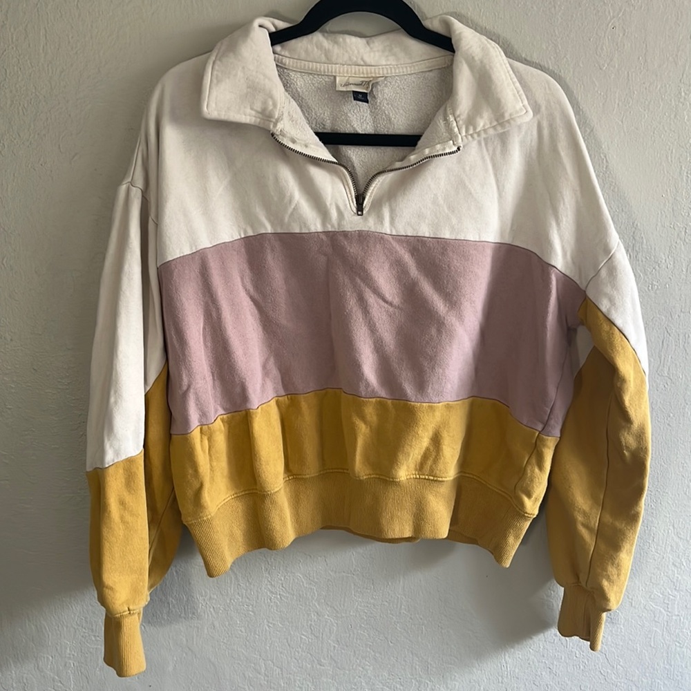Universal thread half zip sweater